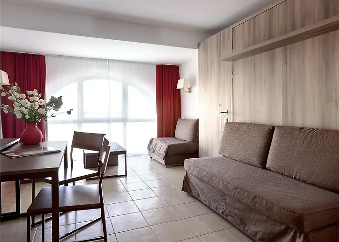 Hotel apartamentowy Adagio Monaco Palais Josephine 4*